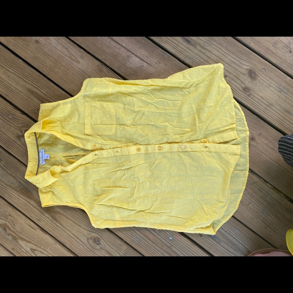 💯 Cotton sleeveless yellow shirt 👕 with embroidery on it